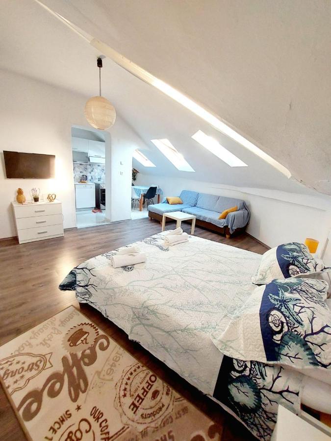 Apartment Top Center Lucia Спліт Екстер'єр фото